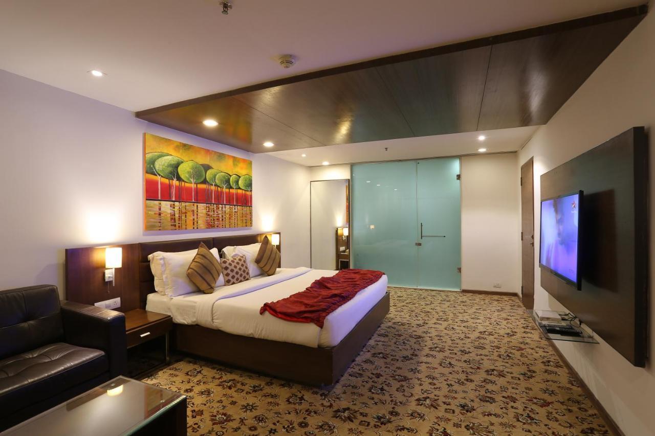 Hotel Ymca International Centre Ahmedabad Exterior foto