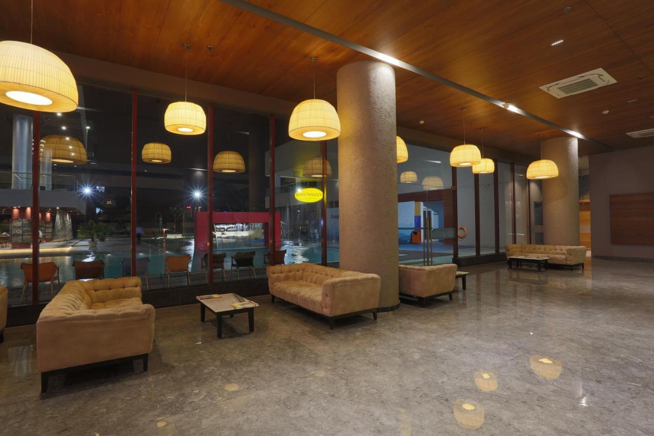 Hotel Ymca International Centre Ahmedabad Exterior foto