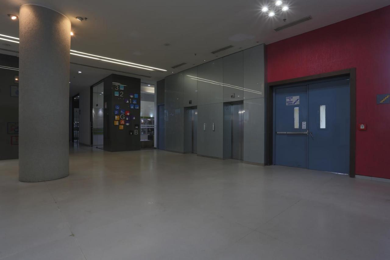 Hotel Ymca International Centre Ahmedabad Exterior foto